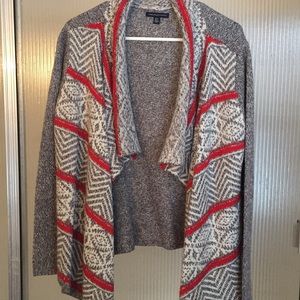 ❤️ AEO Patterned Cardigan ❤️